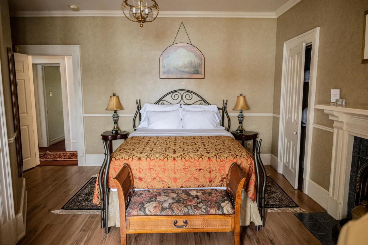 Belle View Manor Inn Harbour Grace Экстерьер фото